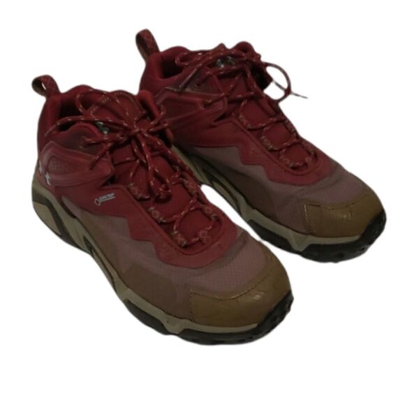 Under Armour Hiking Boots (Tabor Ridge low cut) - Picture 1 of 5